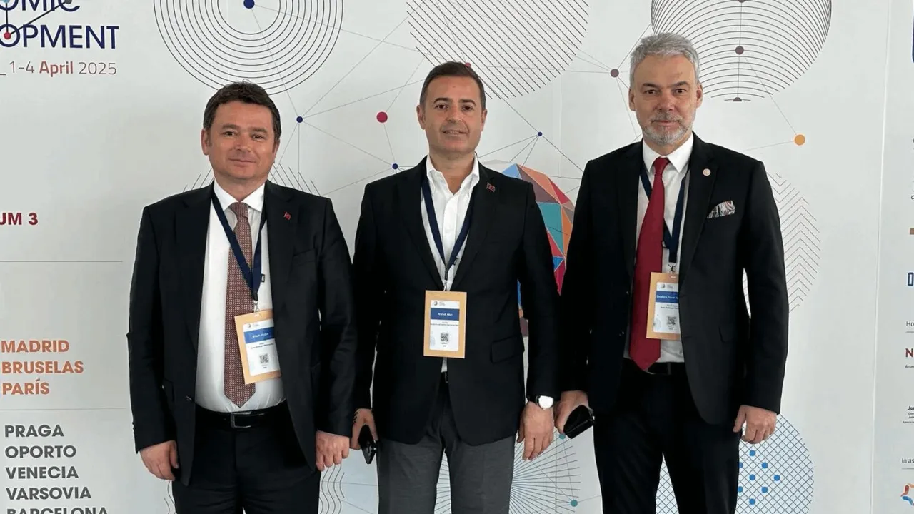 Ahmet Akın İspanya’da Balıkesir’i ve Türkiye’yi temsil etti