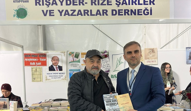 Çayelispor Onursal Başkanı Mehmet Yazıcı, Kitap Fuarı’nda Çayeli’ li Yazarlara Destek Verdi