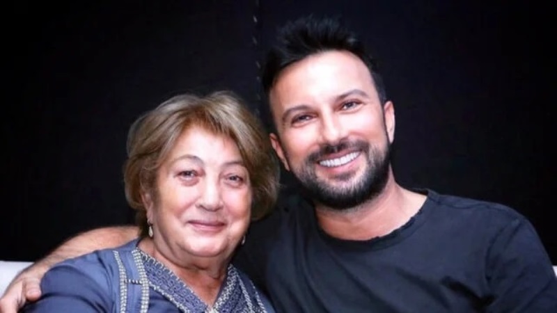 Rizeli Megastar Tarkan’ın Acı Günü: Annesi Neşe Tevetoğlu Hayatını Kaybetti