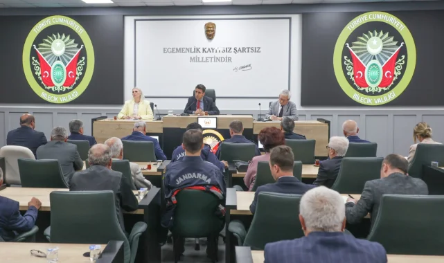 Bilecik Valisi Aygöl muhtarlarla bir araya geldi