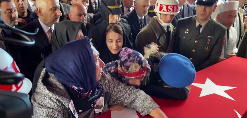 Şehit Piyade Uzman Onbaşı Berat Mecit Day son yolculuğuna uğurlandı