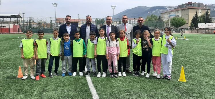 Bursa Gemlik’te 6 bin öğrenci geleneksel oyunlarla buluştu