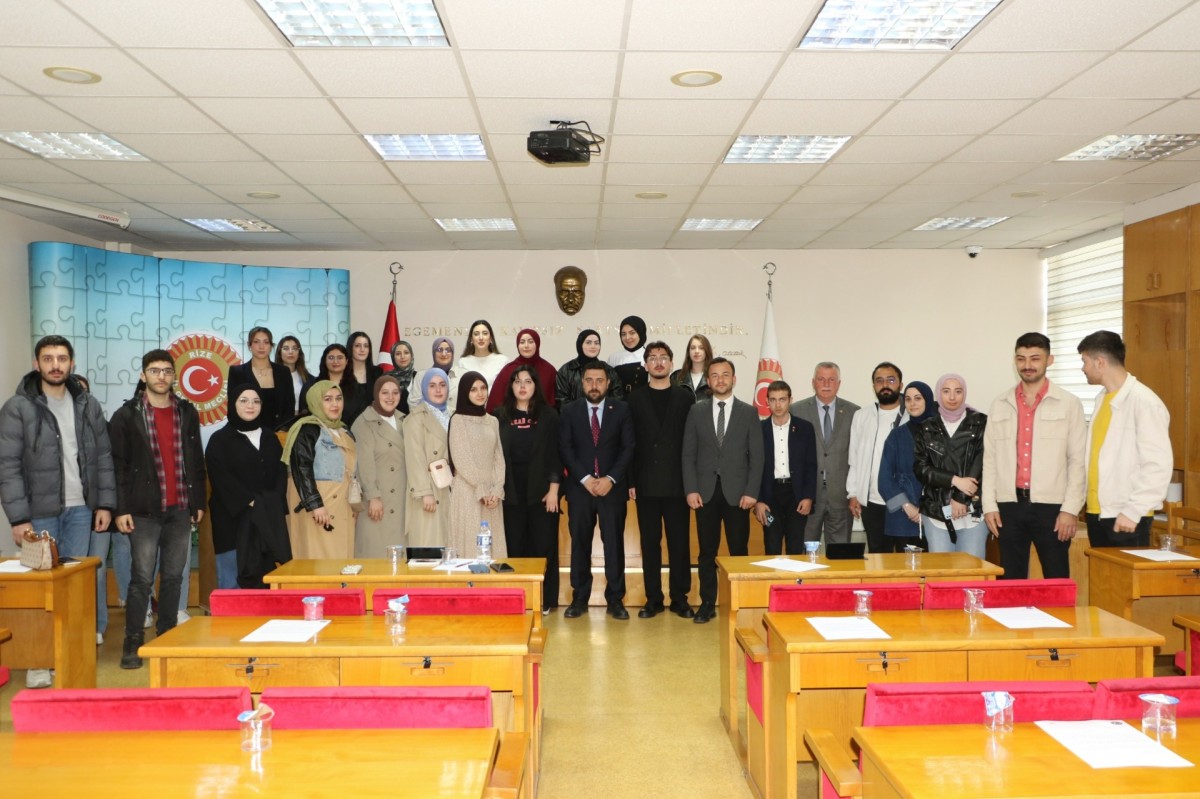 Rize İl Genel Meclisi, RTE Üniversitesi Öğrencilerini Konuk Etti