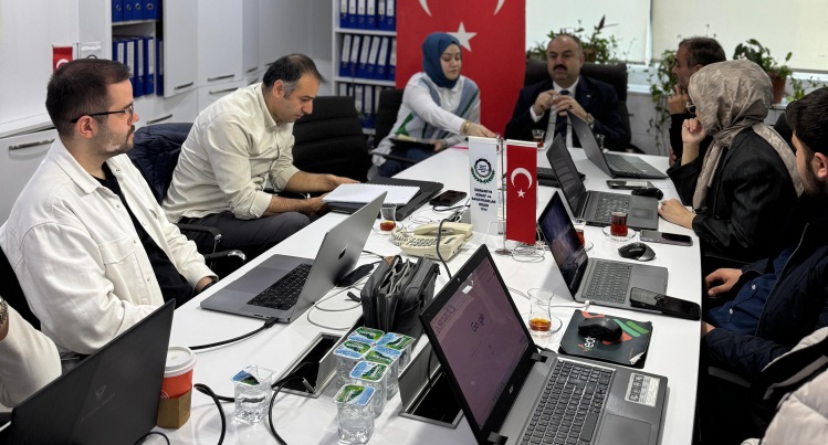 Ümraniye Esnaf Odası'ndan sosyal medya ve yapay zeka eğitimi