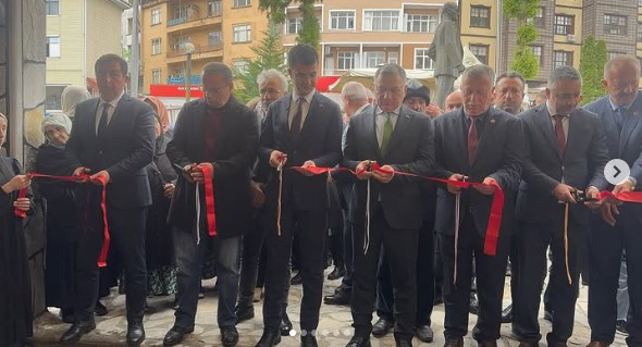 Öğretmenevi Hizmete Girdi, Halk Eğitim Yıl Sonu Sergisi Yoğun İlgi Gördü