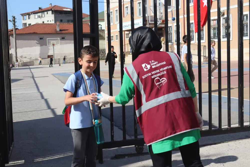Kocaeli İzmit Belediyesi’nden eğitime sağlıklı dokunuş