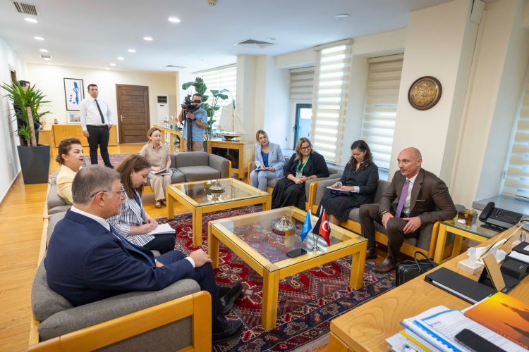 İzmir Büyükşehir ve UNICEF iş birliğini güçlendiriyor!