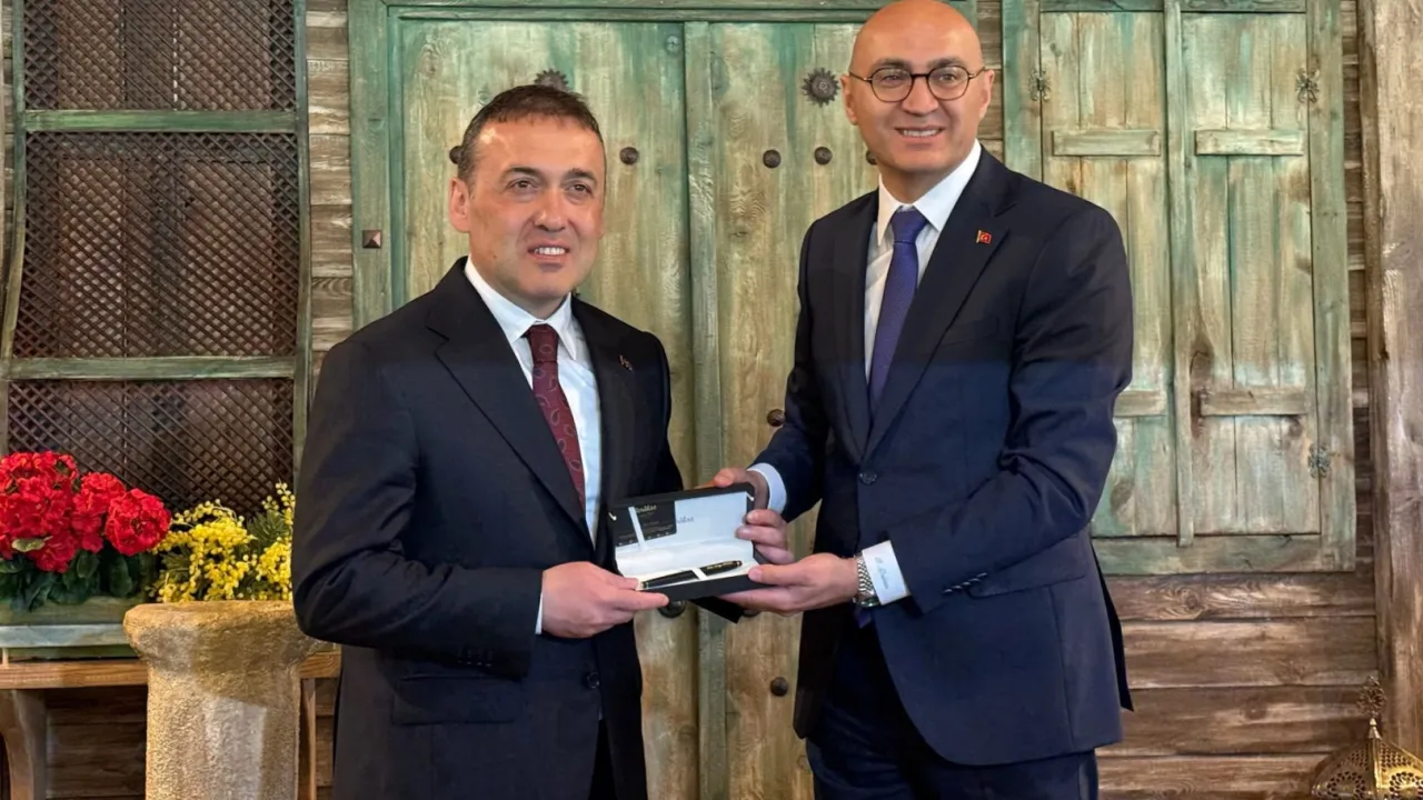 Vali Sözer'e Beykoz'dan veda yemeği