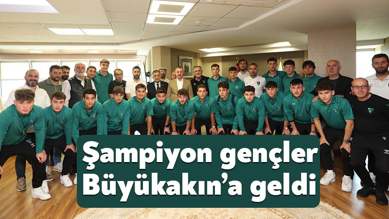 Kocaelispor’un şampiyon gençleri Büyükakın’a geldi