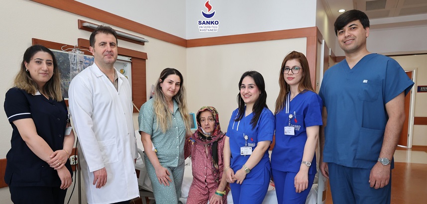 SANKO ÜNİVERSİTESİ HASTANESİ’NDE ANNEYE EN DEĞERLİ ARMAĞAN