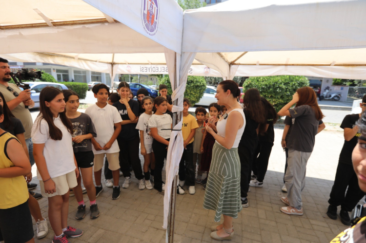 Efes Selçuk’ta üçüncü öğrenci otobüsü yolda