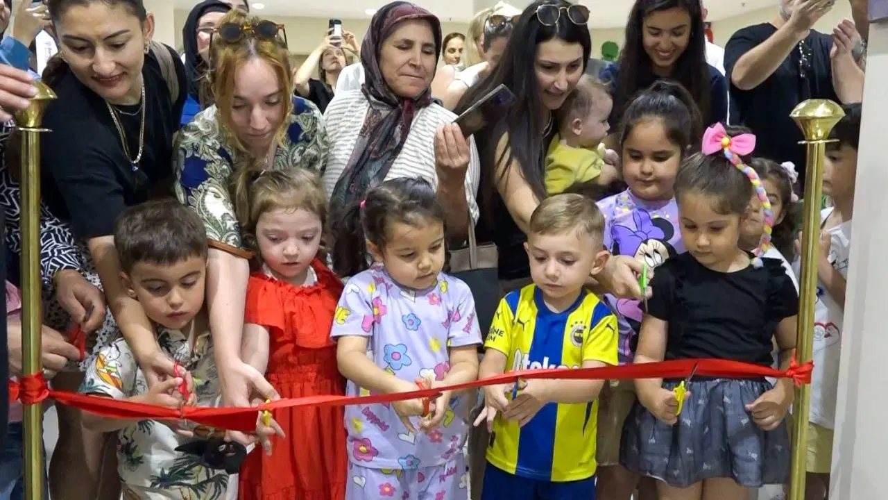 Bornova’da Oyuncak Kütüphanesi açıldı