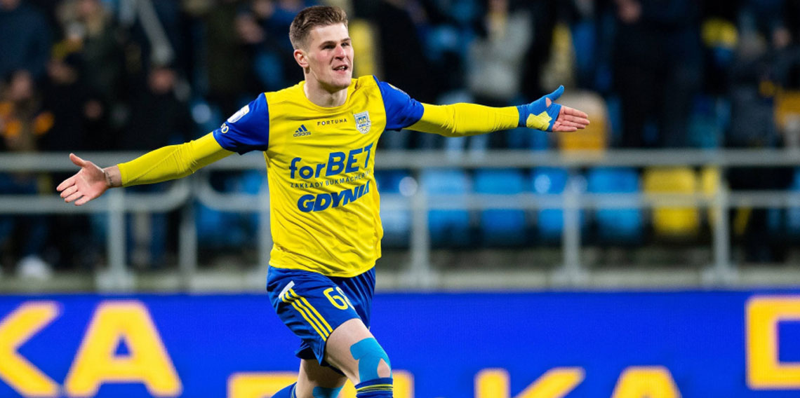 Çaykur Rizespor’a Polonyalı Gol Kulesi: Karol Czubak Önerildi!