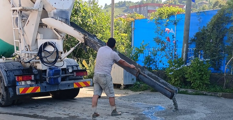 Pazar Belediyesi Alt Yapı İçin Kolları Sıvadı