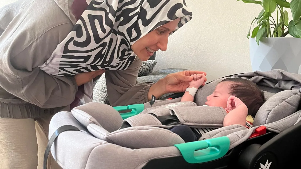 Emre bebek, İzmir’de koruyucu aileyle buluştu... 'Geçici Koruyucu Aile' modeli yaygınlaşıyor