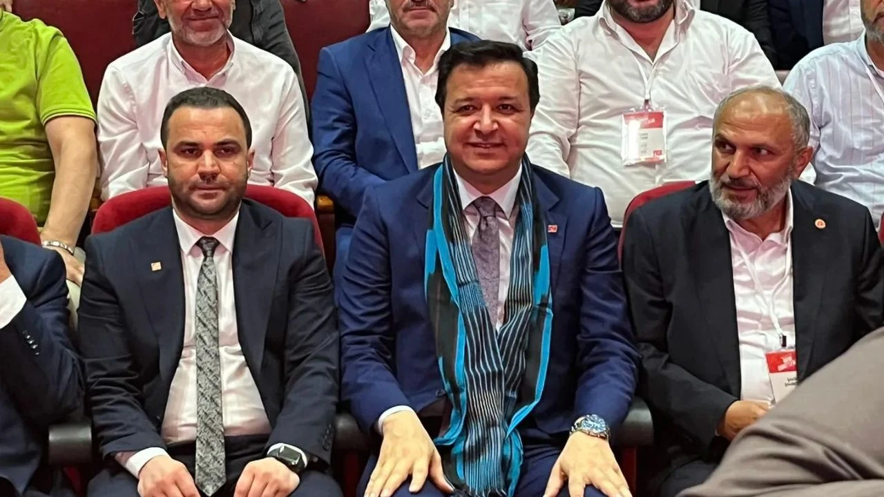 Trabzon’da Saadet Rüzgarı: Ahmet Murtaoğlu İl Başkanı Seçildi