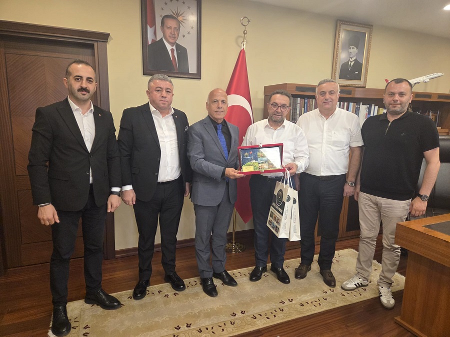 Artvin Ticaret Borsası’ndan Rize Ticaret Borsası’na Ziyaret: “Bölgesel Kalkınma İçin El Birliğiyle”