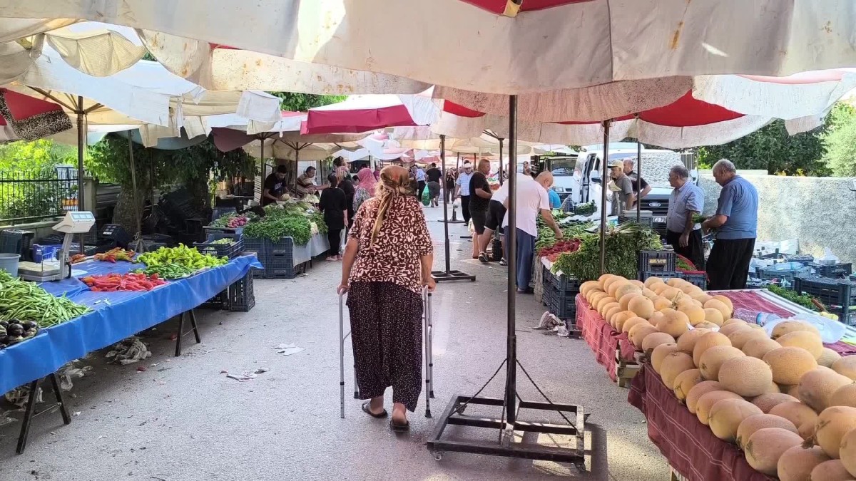 Enflasyon düştüyse gel sokağa gez bakalım
