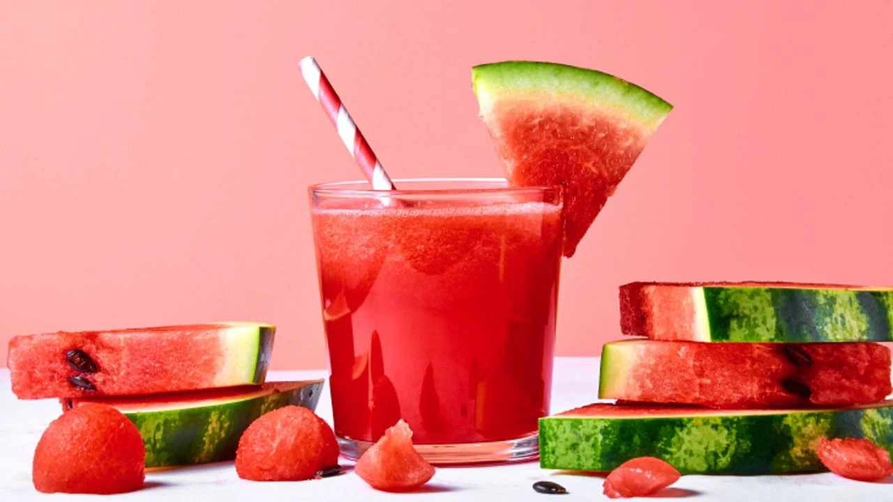 Karpuzlu Smoothie Tarifi: Yazın En Ferah İçeceği Nasıl Yapılır?