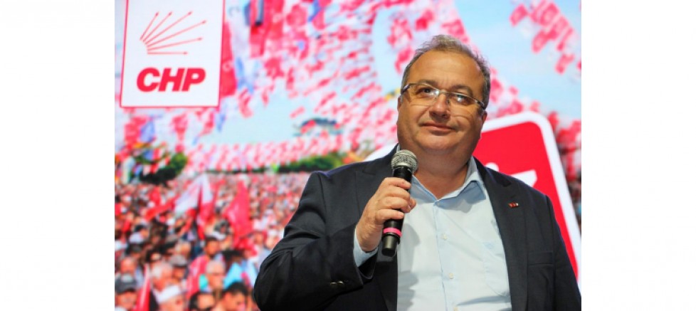 Başkan Levent Gürbüz: “Pazardan Domates Almak da mı Dijital Sadakate Bağlı Olacak?”