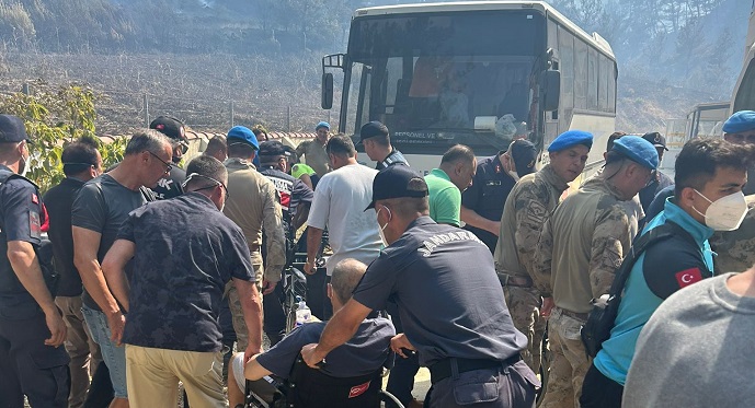 CHP Çanakkale İl Başkanı Levent Gürbüz’den Yangın Açıklaması: “Çanakkale Yanıyor, Dayanışma İçindeyiz”