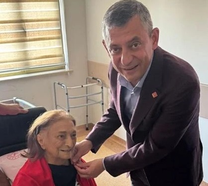 CHP Lideri Özgür Özel’e Trabzon’dan Acı Haber