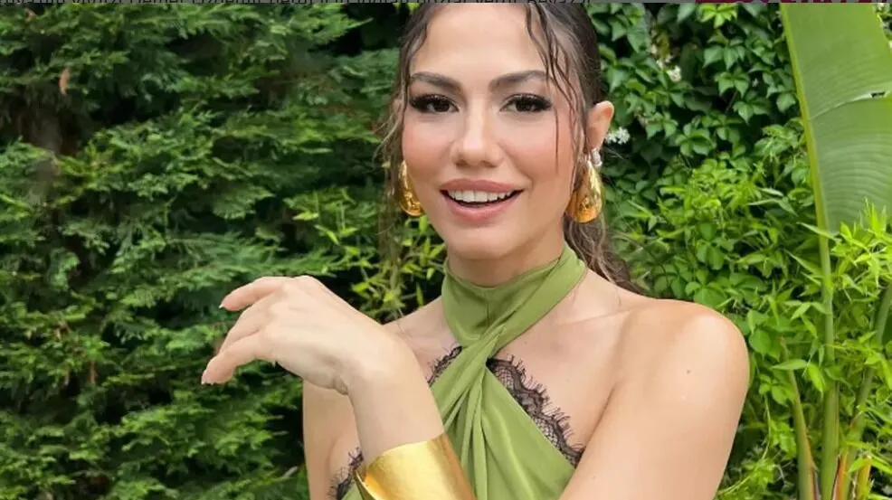 Demet Özdemir’den Olay Pozlar: Beyaz İç Çamaşırıyla Üstsüz Objektif Karşısında!