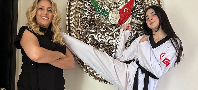 ALPAGUT TURAN FEDERASYONU TÜRKİYE AS BAŞKANI CANAN CEYLAN’DAN GENÇ TEKVANDOCU AZRA ÇAĞLAR’A DESTEK