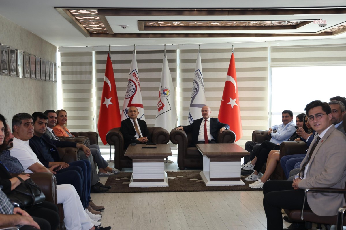 CHP heyeti Kırıkkale'de vatandaşların sorunlarını dinledi