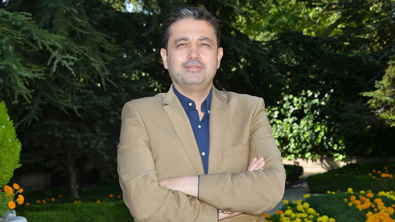 Av. Cüneyd Altıparmak'tan 