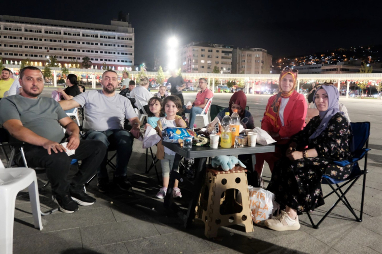 Yeşilçam klasiği Kocaeli akşamına renk kattı