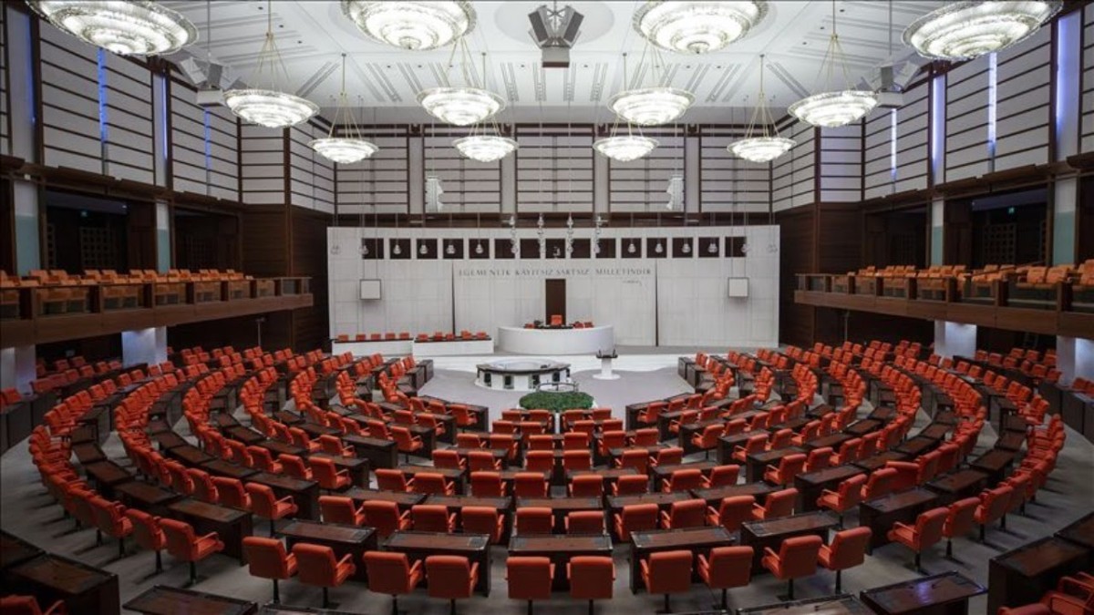 4 parti Meclis'i olağanüstü toplanmaya çağırmıştı: Çağrı metninin detayları ortaya çıktı