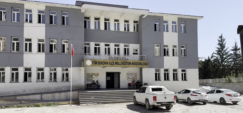 Hakkari’de ailelerin okul talebine müdürden “Kapıma gelmeyin” yanıtı