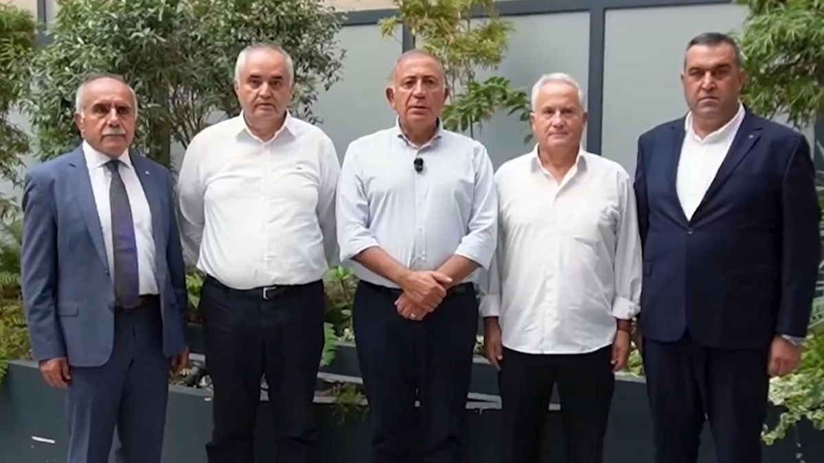 Kayyum heyetinden ilk fotoğraf