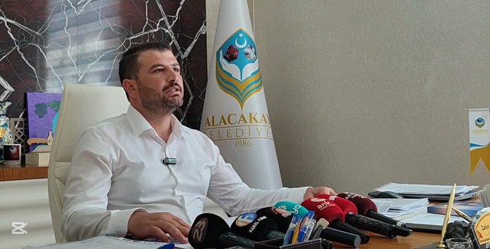  Alacakaya Belediye Başkanı Altınışık: 