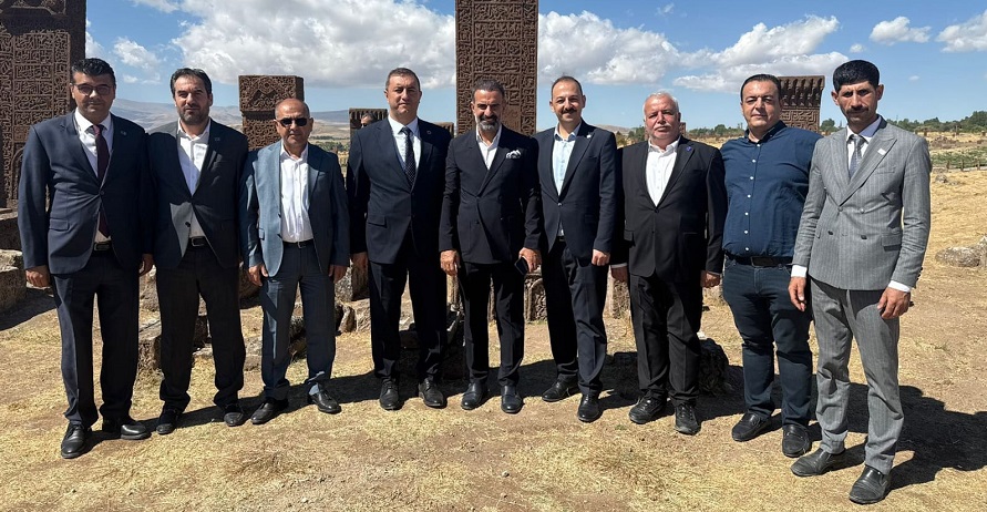 ANAHTAR PARTİ ŞANLIURFA İL BAŞKANI METİN BAYDAR: “MALAZGİRT, BİRLİK VE DİRİLİŞİN SEMBOLÜDÜR”