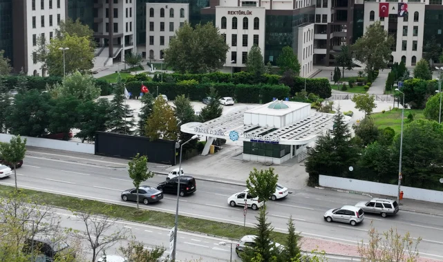 BTÜ’den lise öğrencilerine üniversite deneyimi