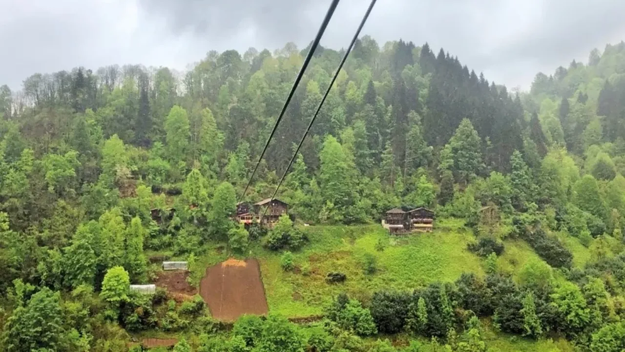 Rize’nin Doğal Cenneti Şenyuva Köyü: Yayla Kültürü ve Huzurun Adresi