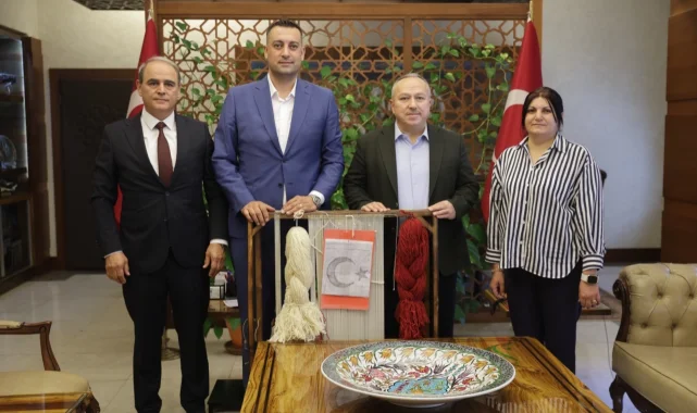 “İlmek İlmek Türkiye”de ilk ilmek Vali Fidan'dan