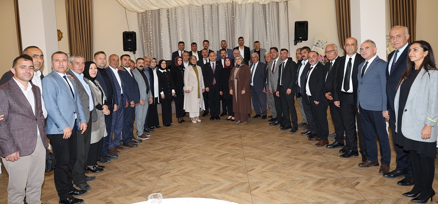 Kırıkkale Belediye Başkanı Ahmet Önal, muhtarlarla bir araya geldi