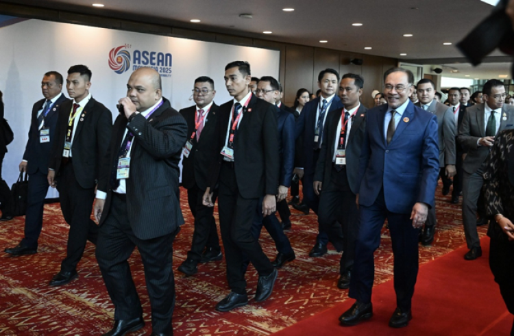 Malezya, 46. ve 47. ASEAN Zirveleri için BlackBerry güvenli iletişim sistemlerini yaygınlaştırıyor