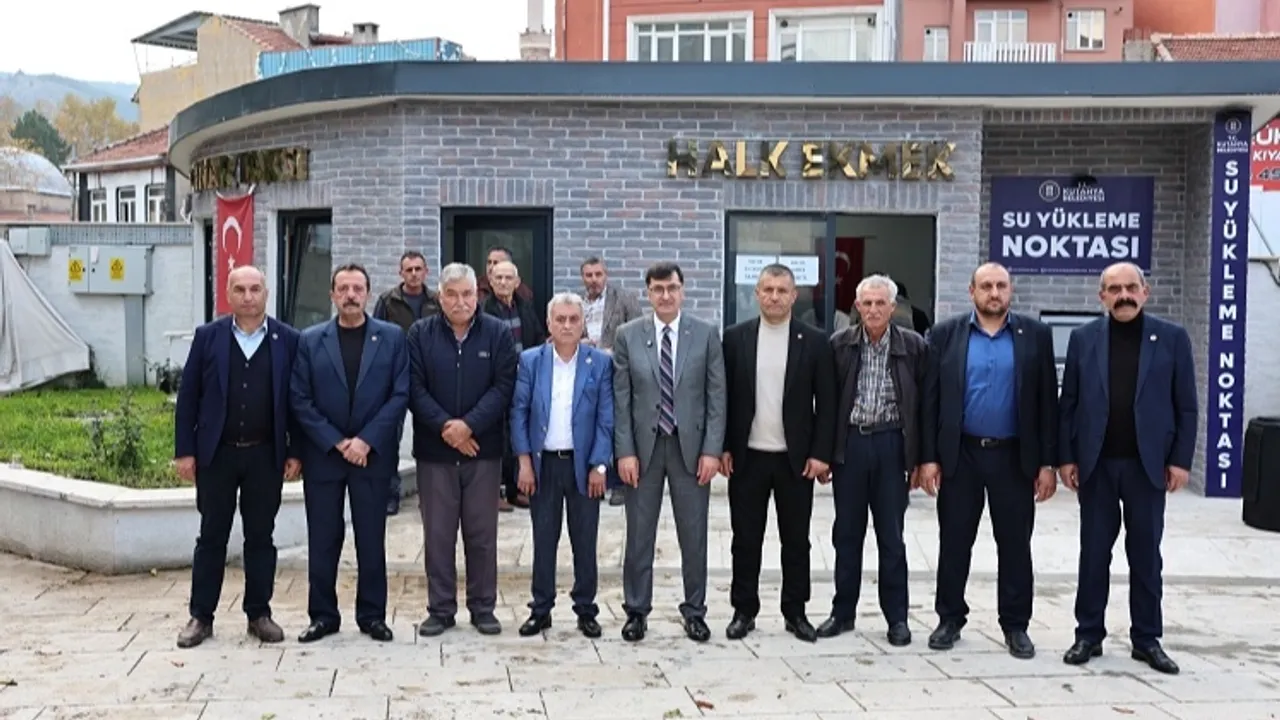 Kütahya Belediyesi'nden Gazi Kemal'e çifte hizmet