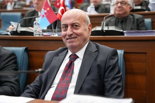 Beşikdüzü’nde Sahil Polemiği Büyüyor: Başkan Erdem’den Askeriyeye Alan Devri Tepkisi