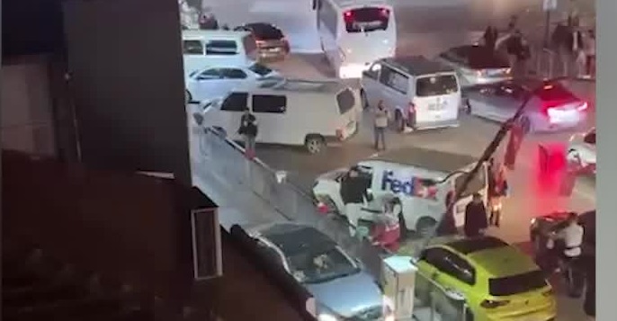 Aksaray'da alkollü sürücü bulvarda kaos yarattı