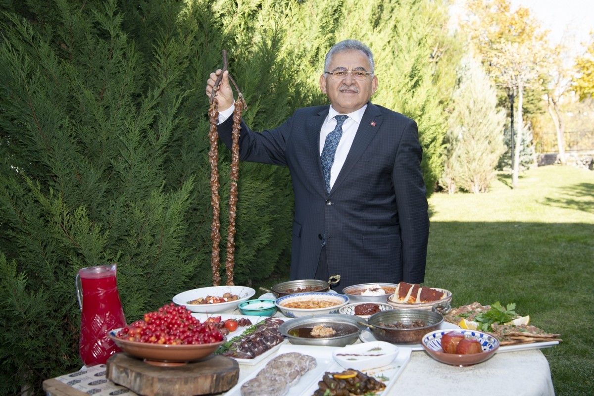 Kayseri UNESCO için biçilmiş kaftan