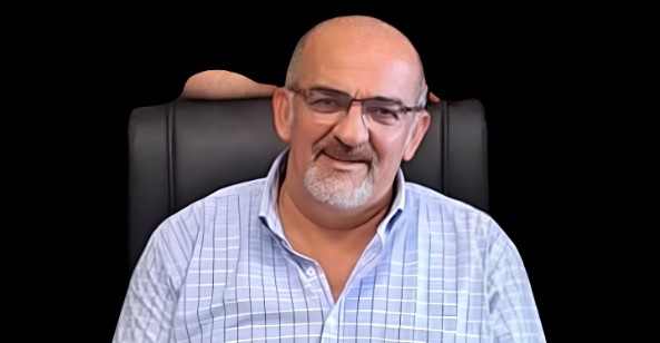 Ardeşen Eğitim Camiası Yasta: Kemal Kalender Kalp Krizi Sonucu Hayatını Kaybetti