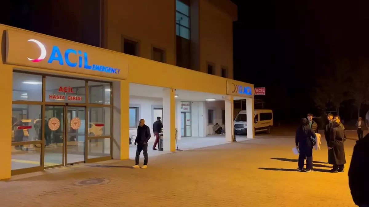 Adıyaman'da KYK Yurdu'nda toplu zehirlenme şüphesi... 40 öğrenci hastaneye kaldırıldı!