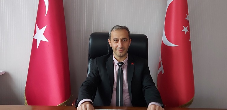 SP Rize Merkez İlçe Başkanı Mustafa Kalender’den 24 Kasım Öğretmenler Günü Mesajı