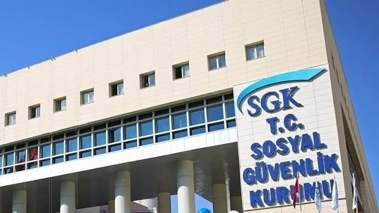Rizeliler için emeklilere 3 maaş avans, 10 maaş kredi