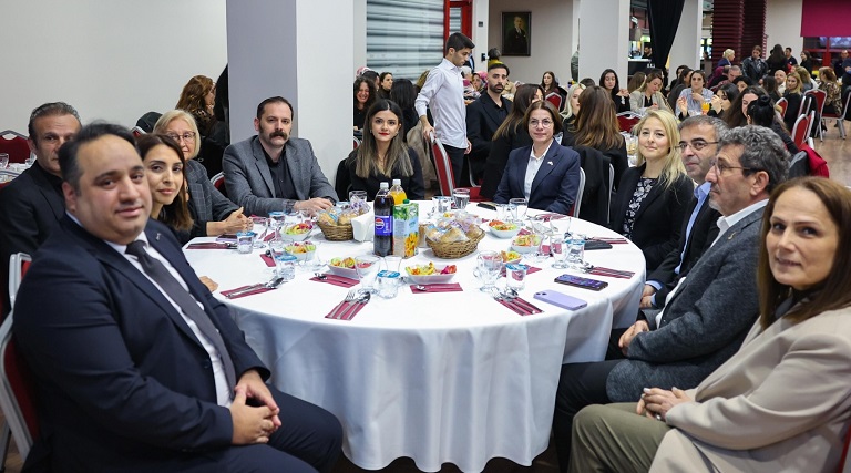 Maltepe Belediye Başkanı Esin Köymen’den Öğretmenler Gününde Anlamlı Buluşma